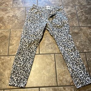 Women’s pants.